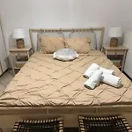 Mare Monte 1 Apartment Parasporos